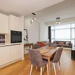 G Tower Modern Apartment Near Shopping Center